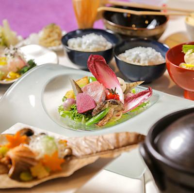高級食材も多数使用◇より華やかな季節のディナーメニューを是非◇コースも5,500円～