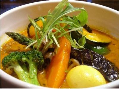 チキンス-プの生鮮野菜のカレ-