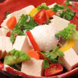 豆腐と温玉のシーザーサラダ/Caesar Salad with Tofu(Soybean-curd) and Soft-boiled-egg