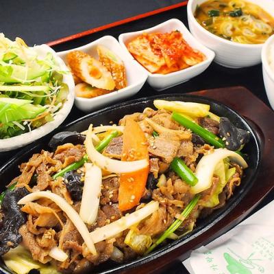 【ランチ人気定食】牛肉ブルコギ定食 お昼からボリューム満点の韓国料理定食をお楽しみください！