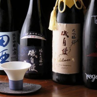 厳選日本酒をグラスからご用意しております。