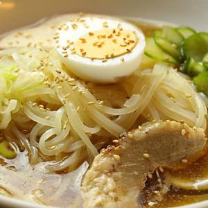 スープにこだわった「盛岡風冷麺」の他、多数の「麺」やお食事メニューをご用意しています。