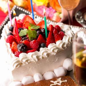 【記念日や誕生日にオススメ】主役の方へ特製ホールケーキをプレゼント♪ランチタイムも可