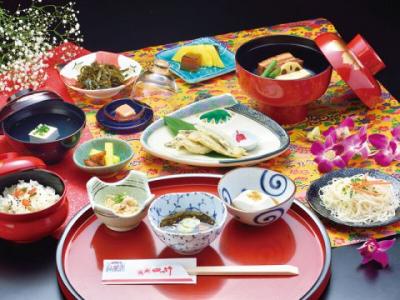 【琉球料理コース】かせかけ・伝承する医食同源の教えを昇華させた健康美食。