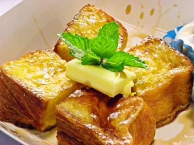 発酵バターとメイプルシロップのフレンチトースト
