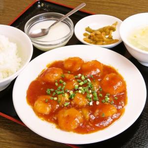 大人気の定食とラーメンセット◎本場中国で鍛えた楊さんの味◎食べやすさはご飯にピッタリ♪