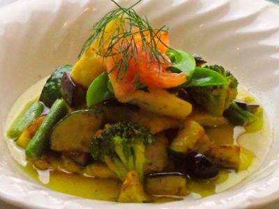 鮮魚のムニエル地中海風野菜ソース