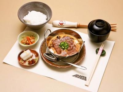 ミニッツステーキ玉子とじ鍋 (ランチ)