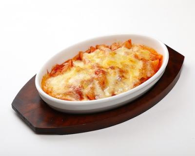 ペンネマカロニのトマトチーズグラタン