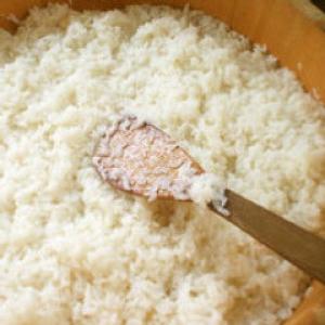 シャリの米は新潟県産コシヒカリ