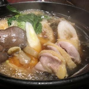 秋田高原比内地鶏を使った鍋料理2種(水炊き鍋・きりたんぽ鍋)