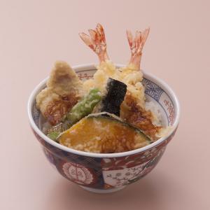 特製の天だしが揚げたての天ぷらに合う！人気の天丼(単品orセット)