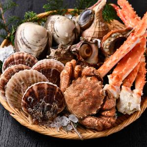 函館の漁師さんや市場から届く新鮮な食材を、熟練の職人が調理致します。