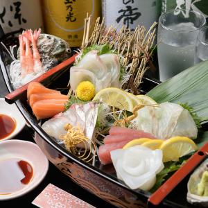 《新鮮な海鮮が旨い》お造り盛り合わせ・お寿司・煮魚1500円