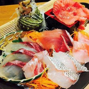 ヤマヤ店鮮魚1番人気『地魚大漁五点盛り』(3貫盛り)