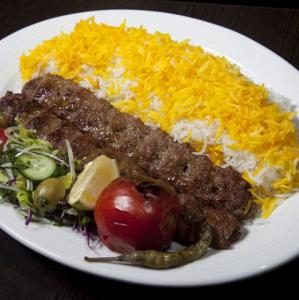 Kebab Koobideh(ケバブ クビデ;ひき肉のケバブ)