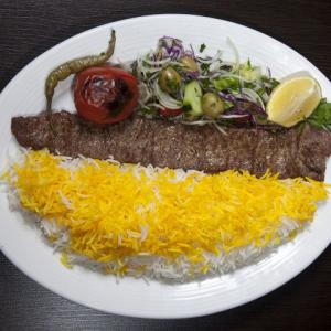 Kebab Barg(ケバブ バルグ ;ラム肉の串焼き)