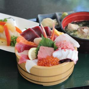 特選海鮮丼(ランチメニュー)