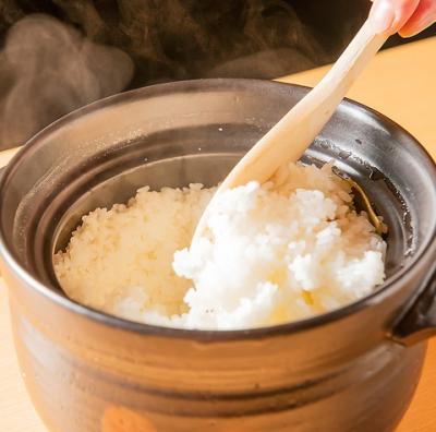 【お米の美味しい焼肉屋】 お肉際立つ土鍋ご飯(コシヒカリ使用)