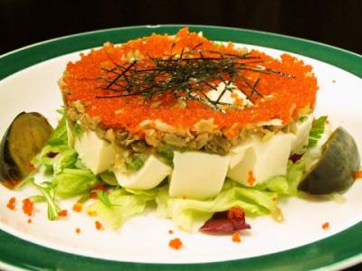 豆腐とザーサイのサラダ/たっぷり野菜サラダ