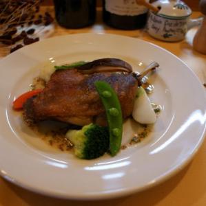 フランス産鴨モモ肉のコンフィ