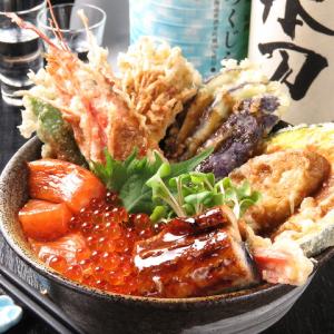 【見た目良し！味良し！ボリュームも◎】海鮮と天ぷらを贅沢に使用した 油屋天丼 1480円(税抜)
