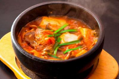 【韓国料理が豊富】スンドゥブ、辛ラーメン、トッポギなど♪