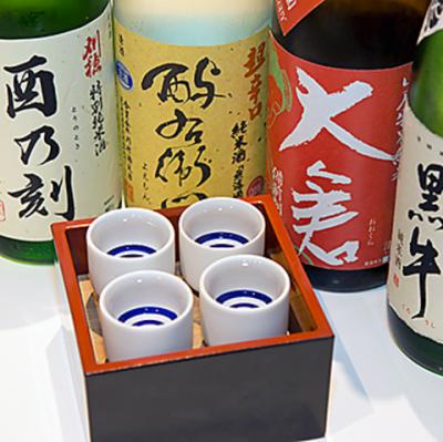 【日本酒へのこだわり】常時10銘柄の日本酒が味わえる！酒屋直営の居酒屋ならではの品揃え