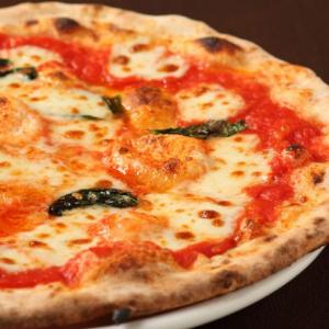 イタリアで人気のナポリ料理専門店が日本に上陸。400℃の灼熱の石窯で焼く絶品ピッツァ★