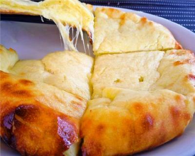 cheese nan (マサラチーズナン)