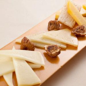 スペイン産チーズの盛り合わせ ハーフ