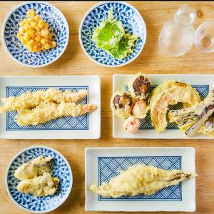 海老などの定番天ぷらから味噌天ぷらやとろとろ角煮の創作天ぷらなど30種類以上お楽しみいただけます！
